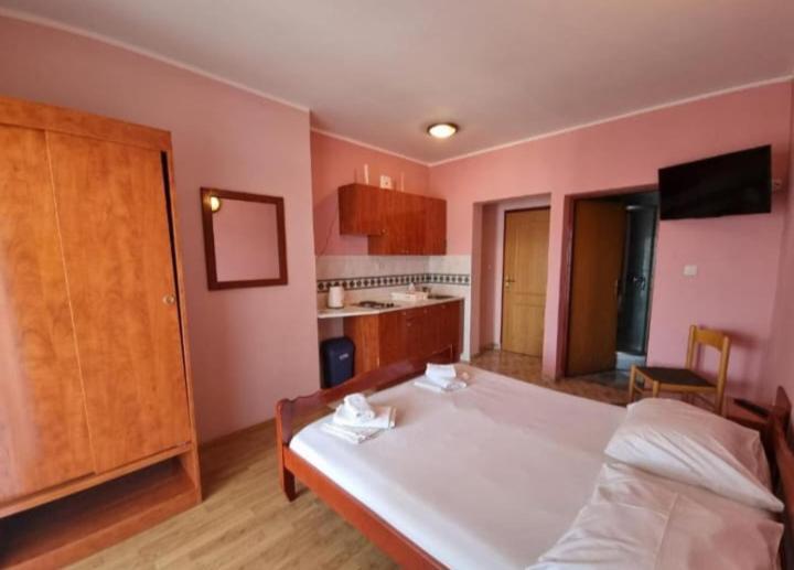 Apartmanibeta Stara Novalja Exterior photo